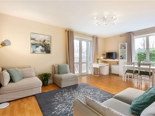 8 Linden Court, House 4, Grove Avenue, Blackrock, Dublin Eoin O'Neill Property Advisers 4901 MyHome. Ie Residential