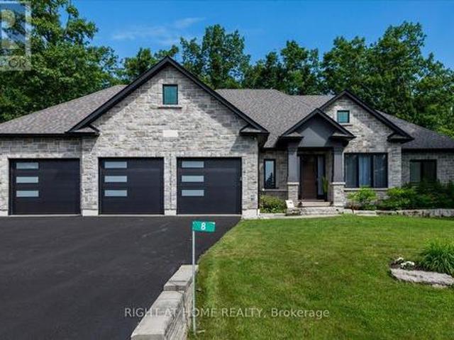 8 Lloyd Cook Drive W, Springwater, ON, L0L 1Y3 house for sale | Listing ID S13542 | Royal LePage