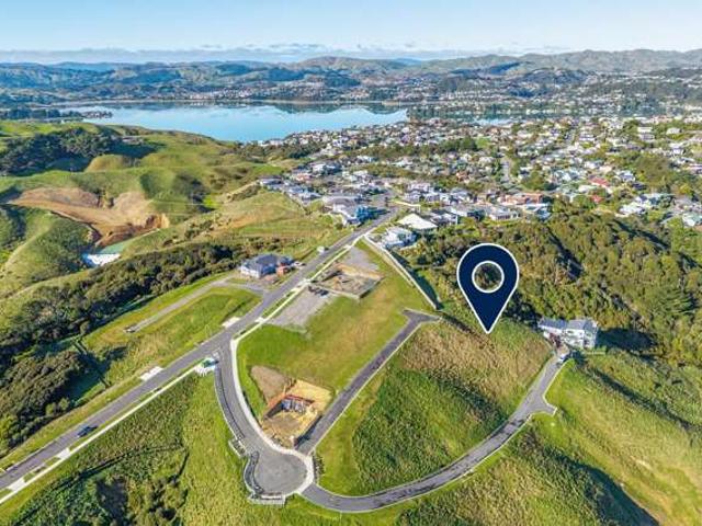 8 Pa Harakeke Rise, Plimmerton, Porirua City