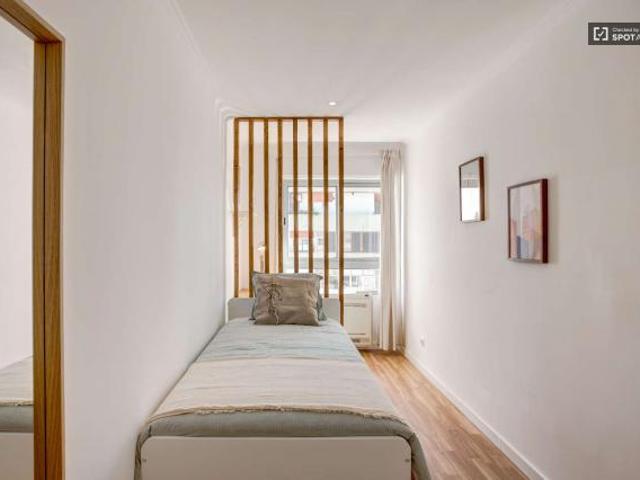 8 quarto, Lisbon Lisbon 1900 221 LS79080064