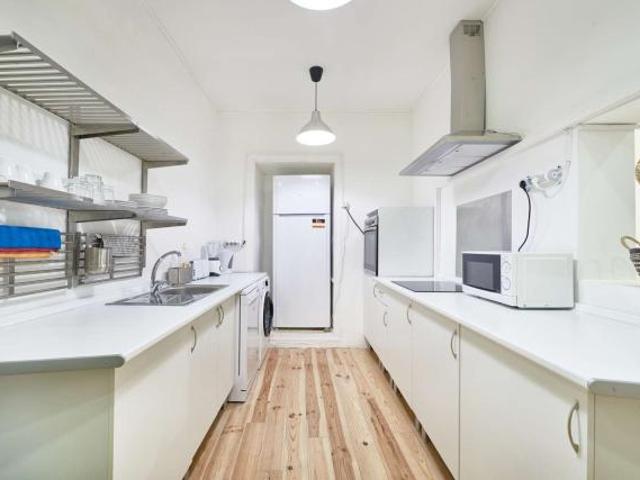 8 quarto, Lisbon Lisbon 1200 066 LS80986400