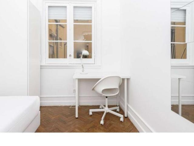 8 quarto, lisbon lisbon 1200 836 101886070