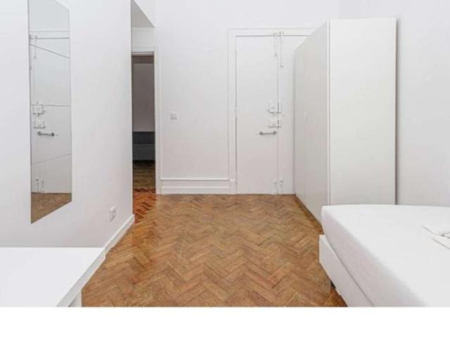 8 quarto, lisbon lisbon 1200 836 101886019