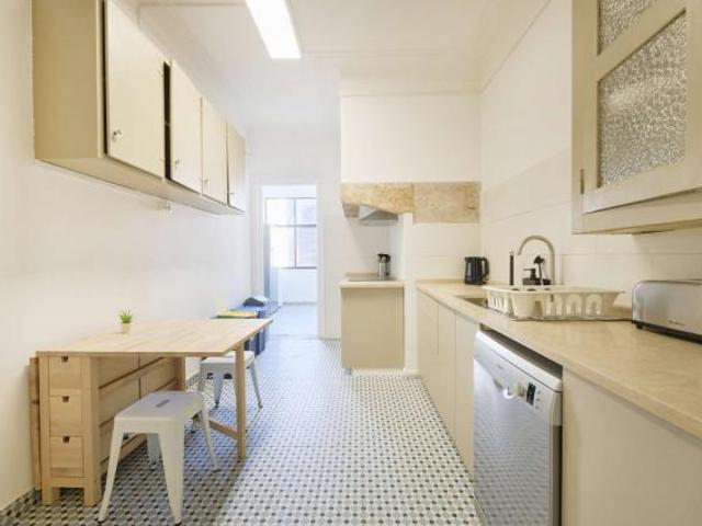 8 quarto, Lisbon Lisbon 1250 077 LS85282917