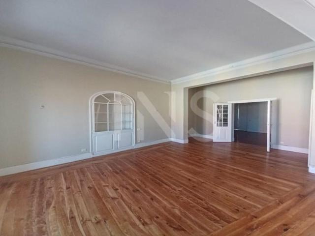 8 quarto, Lisboa Lisboa 102032732