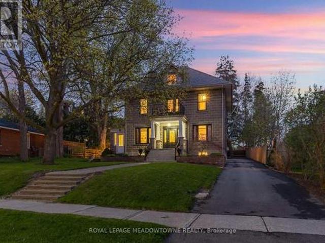 8 Queen Street, Halton Hills, ON, L7G 2E4 house for sale | Listing ID W13096 | Royal LePage