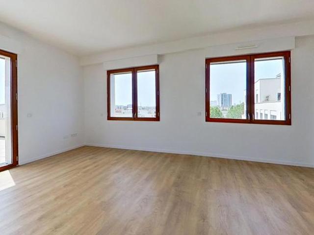 8 rue du Docteur Socrate Saint Ouen sur Seine 93400 502 T5 Non meublé 2310 CC