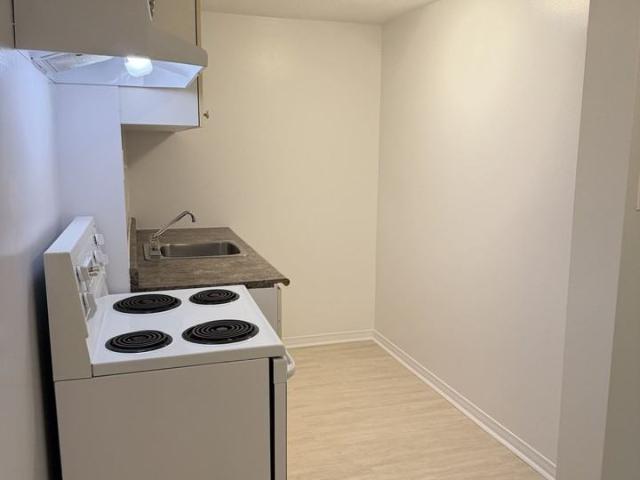 8 Radisson 1 Bedroom Apartment for Rent at 8 Rue Radisson, Gatineau, QC J8Z 1T8 Hull/Quartier de I'Oree du Parc