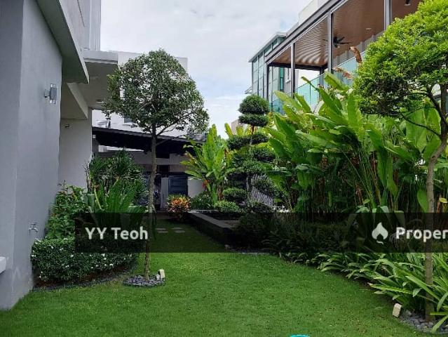 8 Residence Padang Temu 3 Storey Bungalow