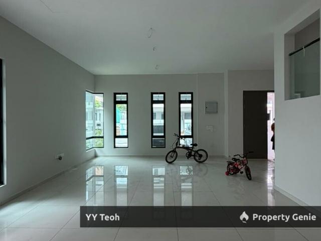 8 Residence Padang Temu Double Storey Semi D