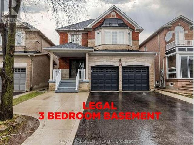 8 River Heights Drive, Brampton, ON, L6P 2M9 house for sale | Listing ID W13450 | Royal LePage