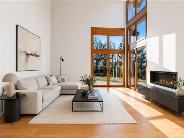 Villa mit spektakulären Volumina, im Licht getaucht und voller Charme – Mehrere Räume und großes Potenzial