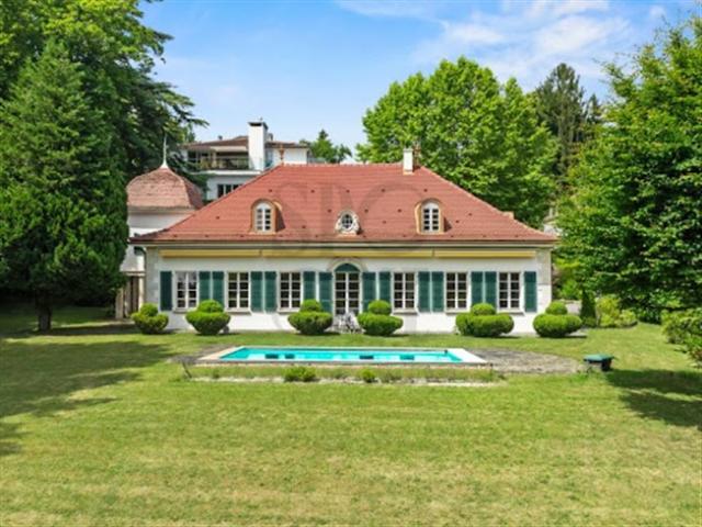 8 Room single house