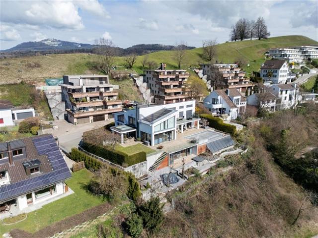 8 Room villa