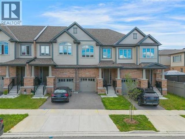 8 Roywood Street, Kitchener, ON, N2R 0S5 house for sale | Listing ID 40839 | Royal LePage