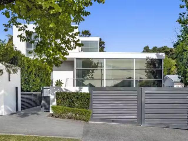 8 Stirling Street, Remuera, Auckland City