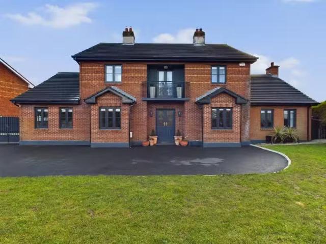 8 Summerhill, Stradbally Road, Portlaoise, Co. Laois, R32T8WX.