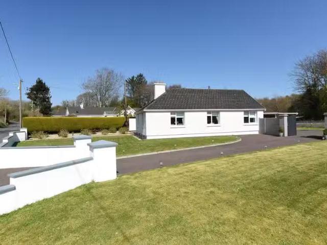 8 Saint Bernadette Place, Raheens, Carrigaline, Co. Cork, P43W.