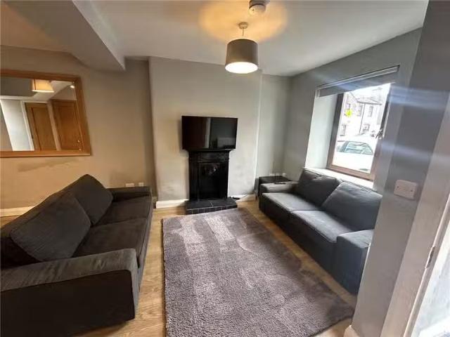 8 Saint Joseph's Avenue, Henry Street, Galway City, H91 TX0N