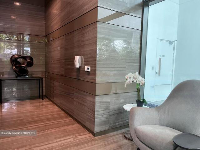 8 Saint Thomas D9, Condominium