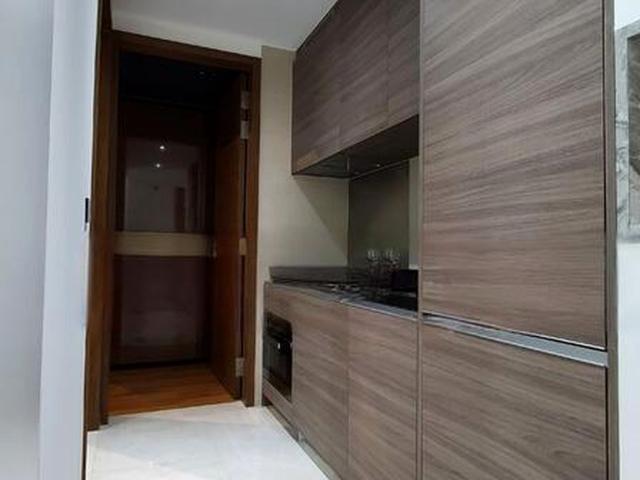 8 Saint Thomas D9, Condominium