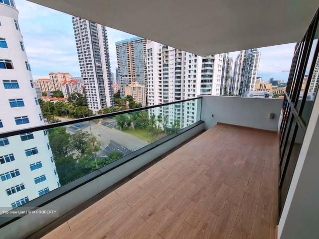 8 Saint Thomas D9, Condominium