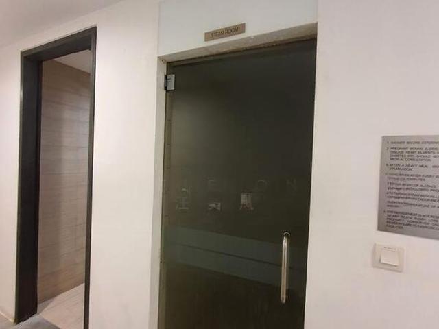 8 Saint Thomas D9, Condominium