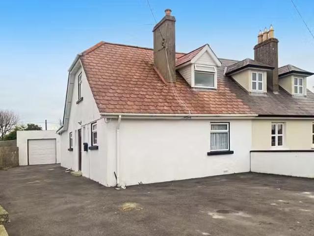 8 Sarsfield Street, Thurles, Thurles, Co. Tipperary, E41KH79 i.