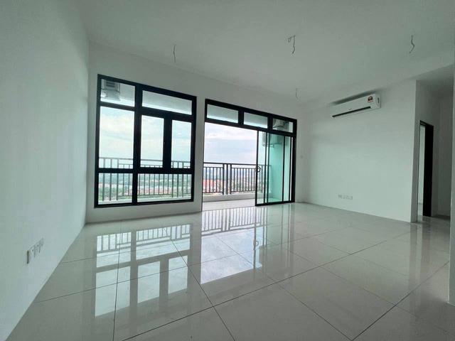 8 Scape Perling 3Bed 3Bath 2 Carpark