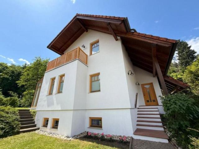 8 Schlafzimmer Wien 1140 LS95511086