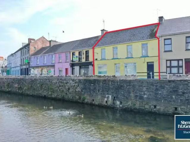 8 South Quay, Newcastle West, Co. Limerick, V42Y990 is for sale