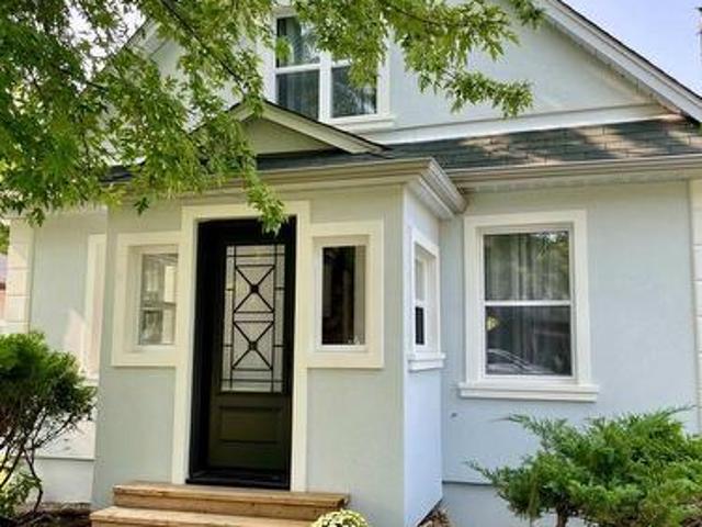 8 South Street W, Orillia, ON, L3V 3S9 house for sale | Listing ID S13130 | Royal LePage
