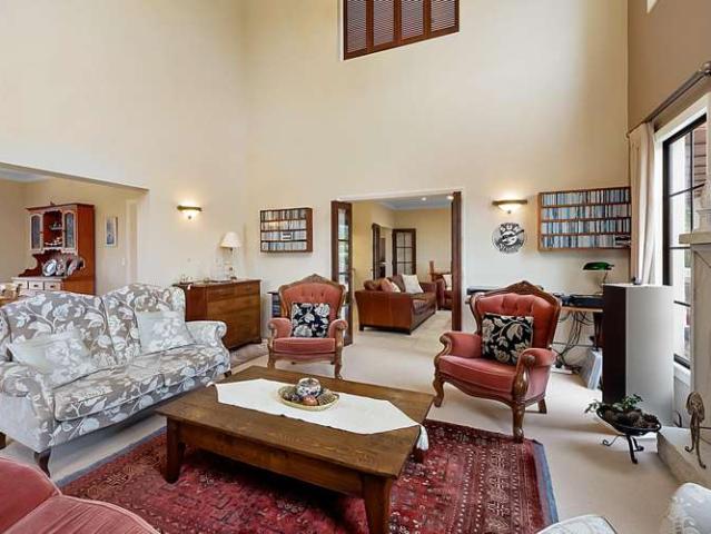 8 Tupare Place, Highlands Park, New Plymouth