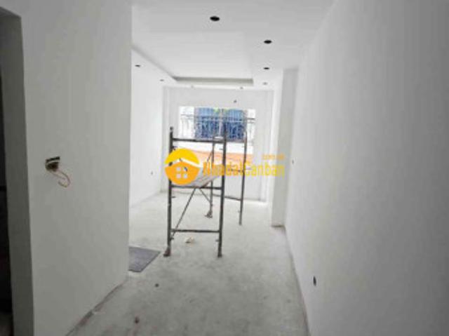 8 tỷ hơn có nhà xây mới 6 tầng thang máy, 33m2, gần ngã 6 ô chợ dừa, ngõ nông gần phố