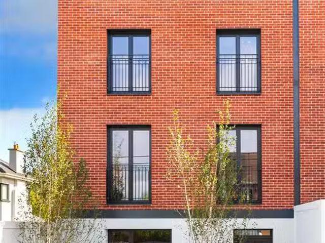 8 The Terrace, Torquay Road, Foxrock, Dublin 18, D18 E36T