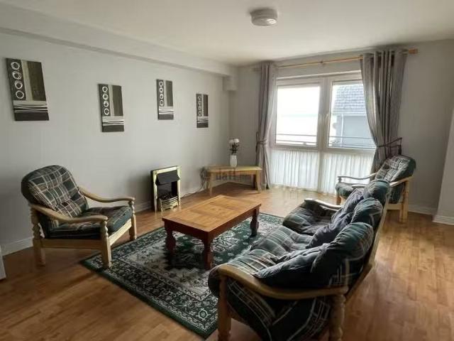 8 The Waterfront, Lynch's Quay, Cobh, Co. Cork is for rent