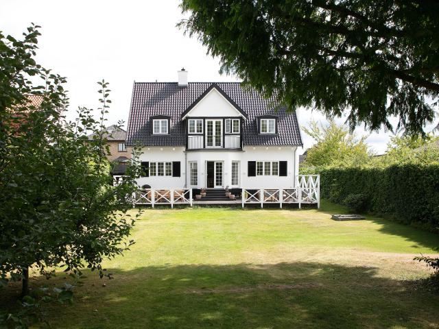 8 værelses hus på 177 m²