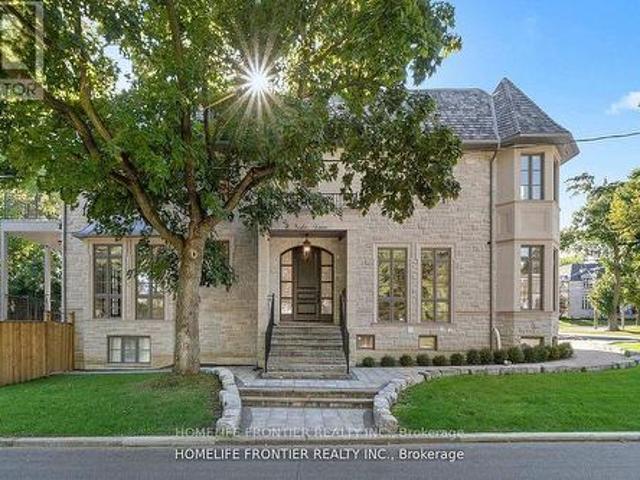 8 Vesta Drive, Toronto, ON, M5P 2Z5 house for sale | Listing ID C13423 | Royal LePage