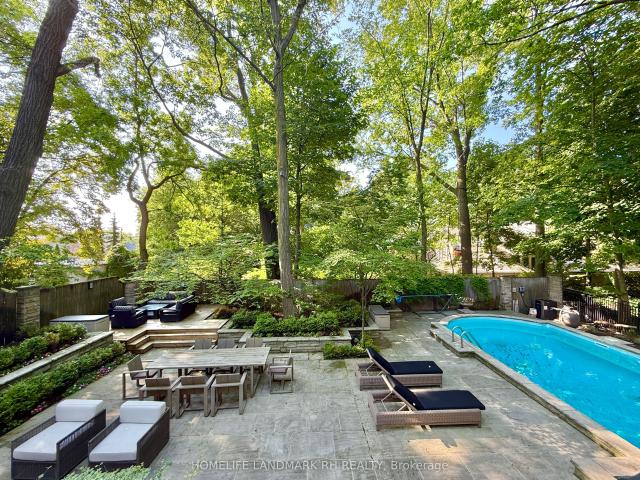 8 Vesta Drive