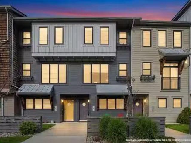 8 Walden Walk Se, Calgary, AB, T2X 0Y4 townhouse for sale L.