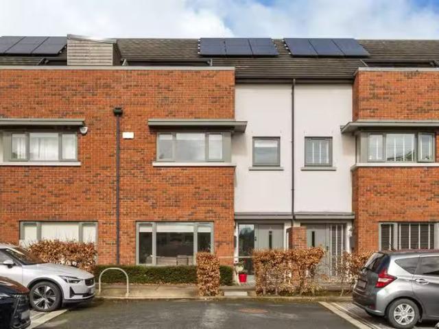 8 Willow Glen, Glenamuck Road, Carrickmines, Dublin 18, D18 W9TY
