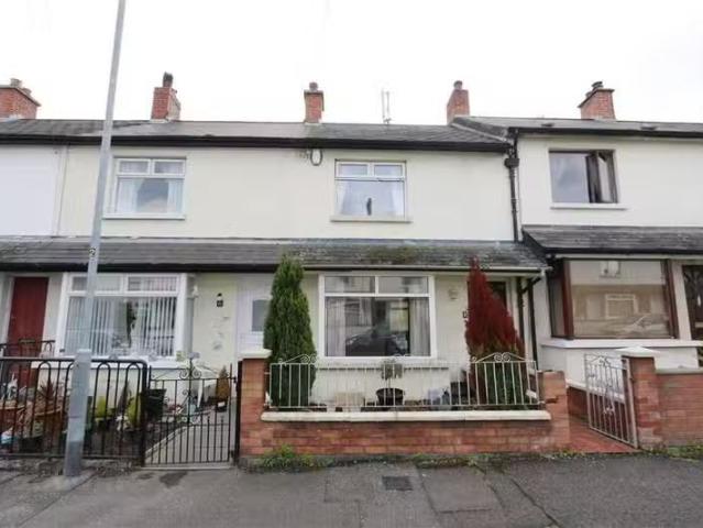 8 Willowholme Crescent