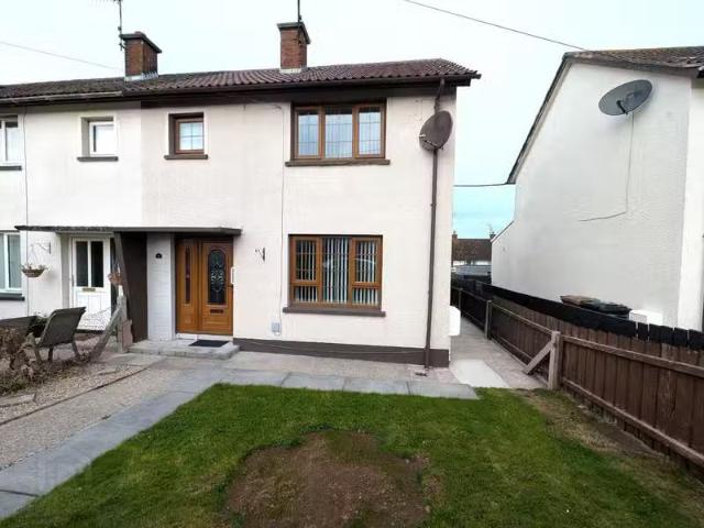 8 Woodview Park