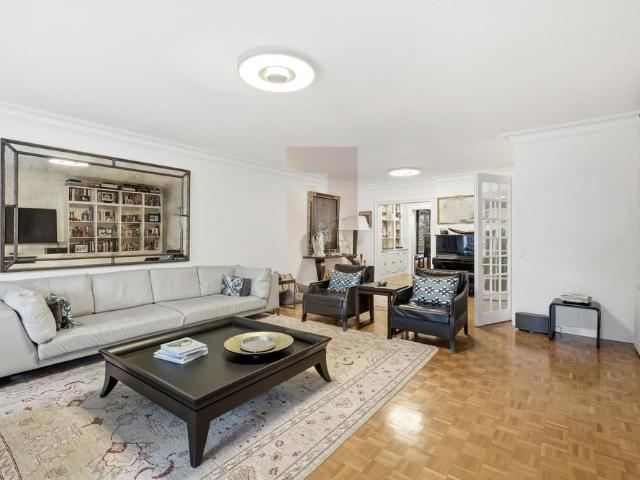 8 Zimmer, 217 m², 3. Stock