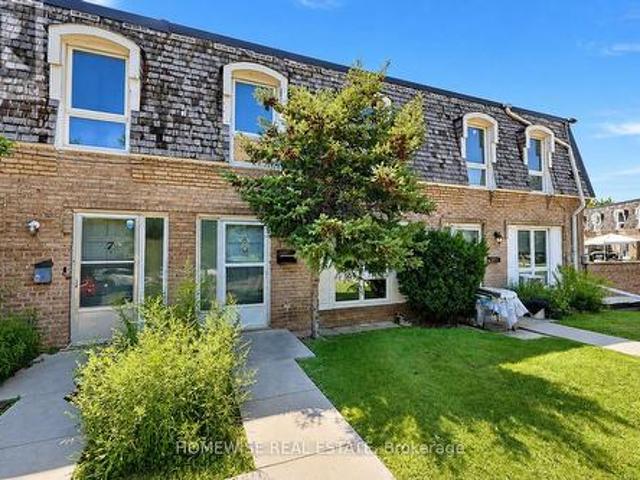 8 1400 Winding Trail, Mississauga, ON, L4X 1W9 townhouse for lease | Listing ID W13682 | Royal LePage