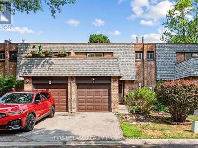 8 16 Woodglen Way, Markham, ON, L3R 3A8 townhouse for sale | Listing ID N13636 | Royal LePage