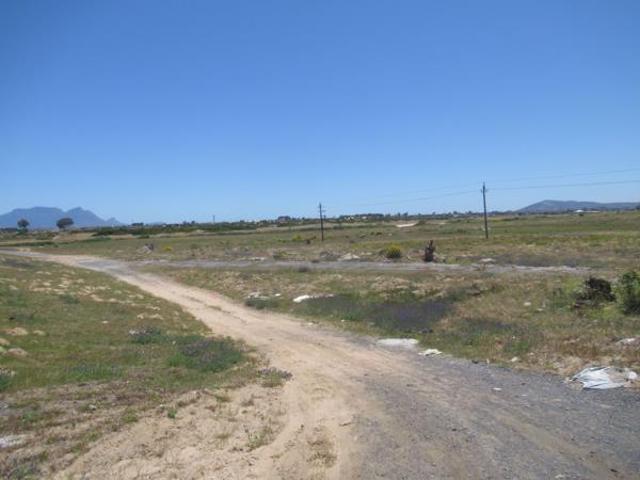 8.2 ha Land available in Highgate
