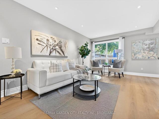 8 3008 Palmer Drive, Burlington | 3+1Beds/2Bath, Townhouse, $599,900 | Condos. Ca