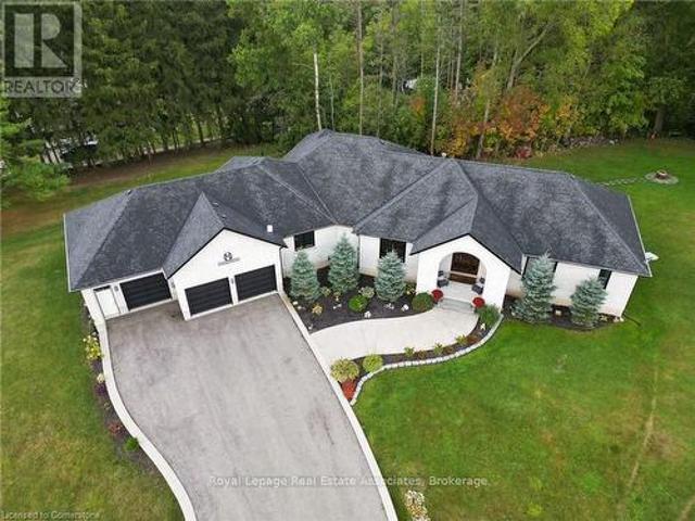 8 325 Mclean School Road, Brant, ON, N0E 1N0 Luxury House for sale | Listing ID X13090 | Royal LePage Carriage Trade Luxury Properties