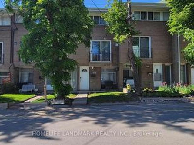 8 32 Sentinel Road, Toronto, ON, M3M 2Y8 townhouse for sale | Listing ID W12211 | Royal LePage